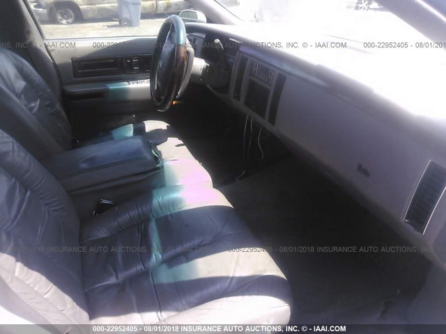 1G6DW52P5SR713016 - 1995 CADILLAC FLEETWOOD BROUGHAM WHITE photo 5