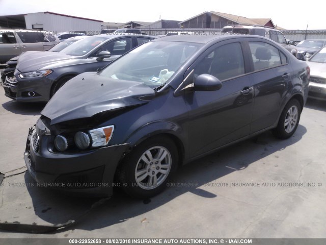 1G1JA5SH8C4165138 - 2012 CHEVROLET SONIC LS ნაცრისფერი ფოტო 2