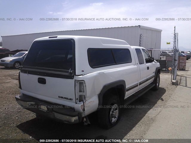 1GCHC29U01E131445 - 2001 CHEVROLET SILVERADO C2500 HEAVY DUTY WHITE photo 4