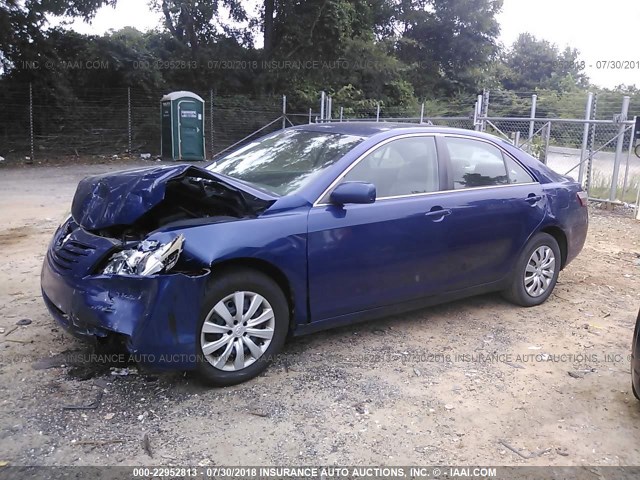 4T1BE46K17U055145 - 2007 TOYOTA CAMRY NEW GENERAT CE/LE/XLE/SE BLUE photo 2