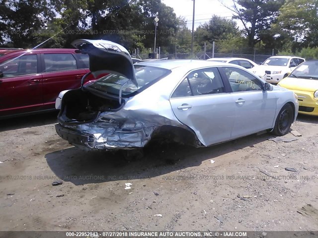 4T1BE46KX8U784441 - 2008 TOYOTA CAMRY CE/LE/XLE/SE Light Blue photo 4