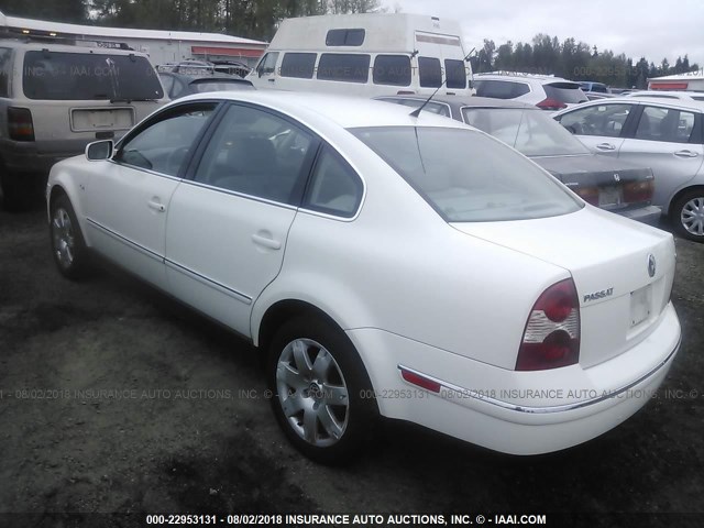 WVWRH63B01E153059 - 2001 VOLKSWAGEN PASSAT GLX 白色 照片 3