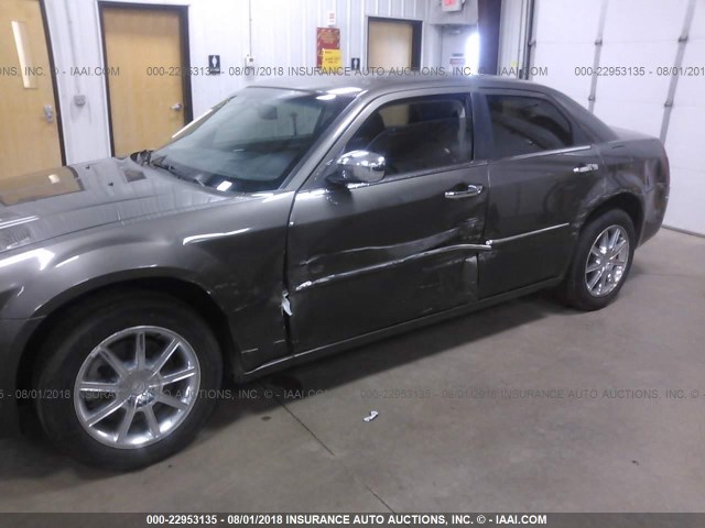 2C3CK5CV2AH215750 - 2010 CHRYSLER 300 TOURING GRAY photo 6