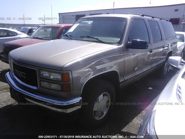 3GKFK16R9TG517379 - 1996 GMC SUBURBAN K1500 TAN photo 2