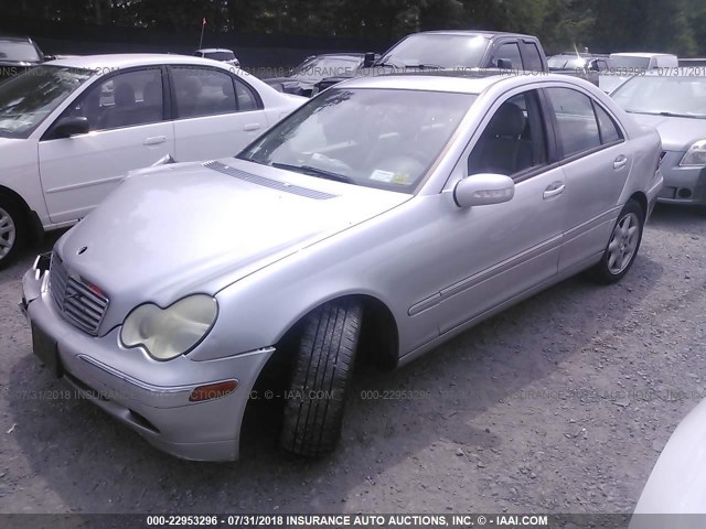 WDBRF81J64F483877 - 2004 MERCEDES-BENZ C 240 4MATIC SILVER photo 2