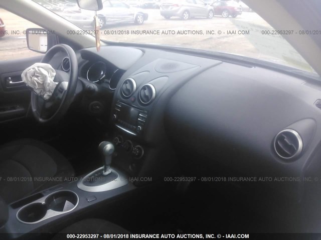 JN8AS5MT3DW502590 - 2013 NISSAN ROGUE S/SV GRAY photo 5