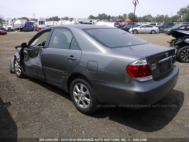 4T1BF30K15U592112 - 2005 TOYOTA CAMRY LE/XLE/SE 棕色 照片 3