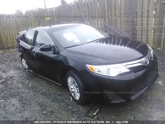 4T4BF1FK1ER354441 - 2014 TOYOTA CAMRY L/SE/LE/XLE 黑色 照片 1