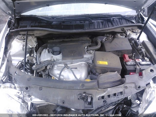 4T1BF1FK4EU854443 - 2014 TOYOTA CAMRY L/SE/LE/XLE ვერცხლისფერი ფოტო 10