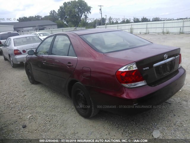 JTDBE32K363042423 - 2006 TOYOTA CAMRY LE/XLE MAROON photo 3
