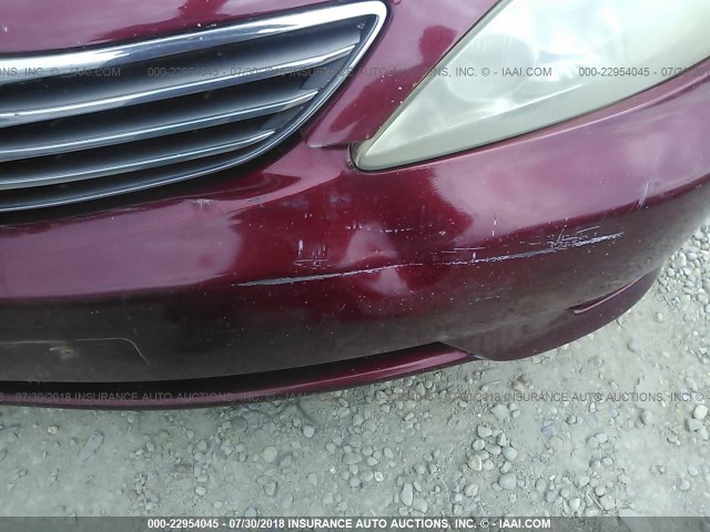 JTDBE32K363042423 - 2006 TOYOTA CAMRY LE/XLE MAROON photo 6