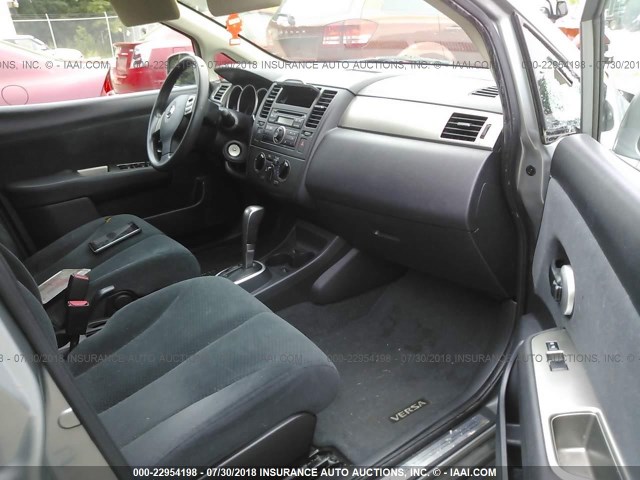 3N1BC1CP3AL445239 - 2010 NISSAN VERSA S/SL GRAY photo 5