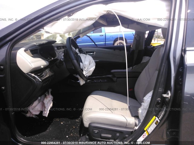 4T1BK1EB1JU270945 - 2018 TOYOTA AVALON XLE PLUS/PREMIUM/TOUR/LTD GRAY photo 5