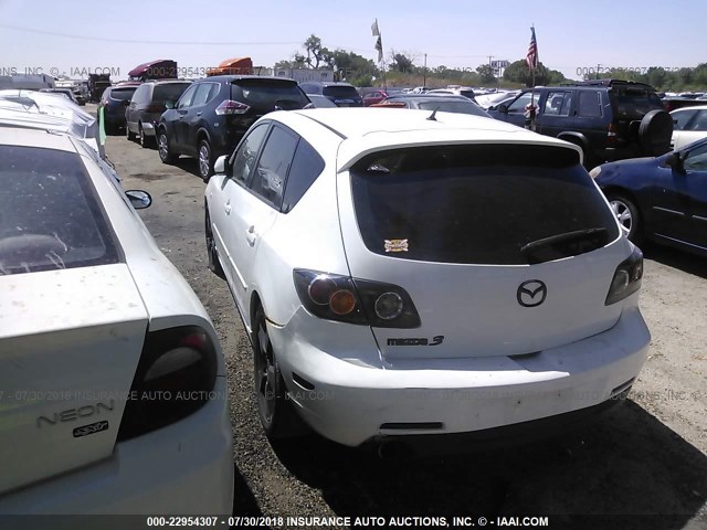 JM1BK143141178173 - 2004 MAZDA 3 HATCHBACK WHITE photo 3