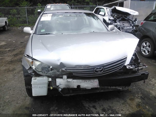 4T1BF30KX6U112568 - 2006 TOYOTA CAMRY LE/XLE/SE 银色 照片 6