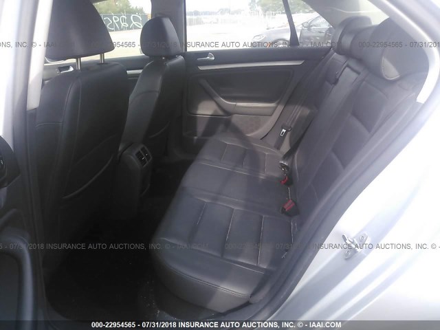 3VWEF71K97M189054 - 2007 VOLKSWAGEN JETTA WOLFSBURG 银色 照片 8