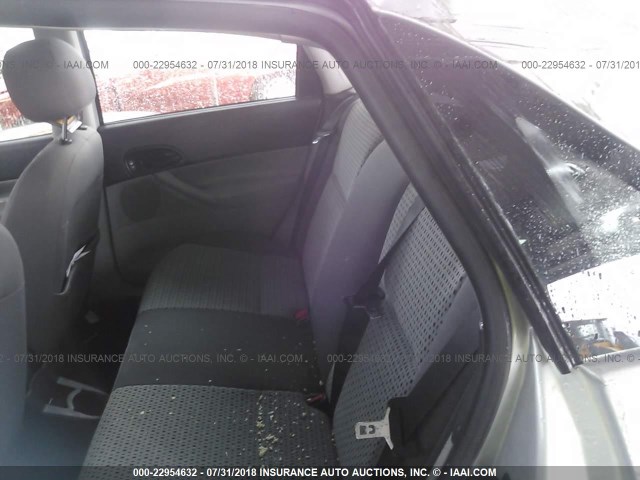 1FAHP34N67W360442 - 2007 FORD FOCUS ZX4/S/SE/SES GRAY photo 8