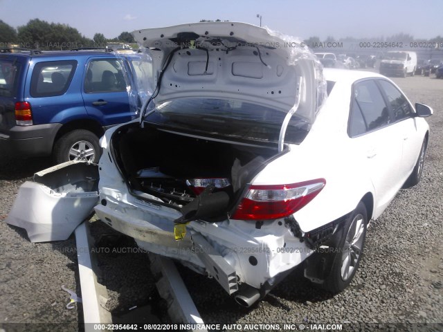 4T1BF1FK4HU454841 - 2017 TOYOTA CAMRY LE/XLE/SE/XSE 白色 照片 6