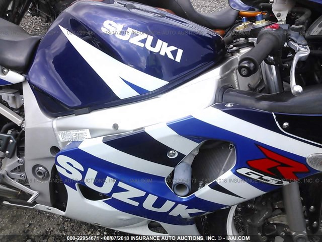 JS1GN7BA732101652 - 2003 SUZUKI GSX-R600 BLUE photo 8