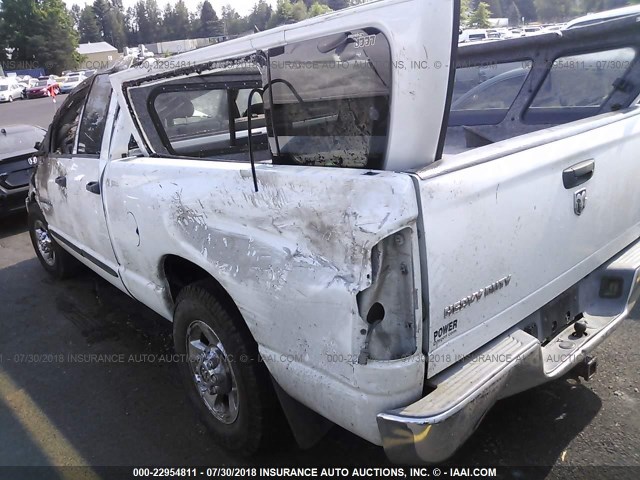 3D7KR28DX5G733957 - 2005 DODGE RAM 2500 ST/SLT 白色 照片 3