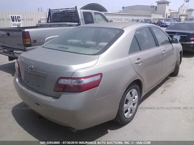 4T1BK46K47U006935 - 2007 TOYOTA CAMRY NEW GENERAT LE/XLE/SE BEIGE photo 4