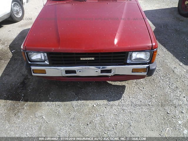 JT4RN56S2F5046620 - 1985 TOYOTA PICKUP XTRACAB RN56 SR5 RED photo 6