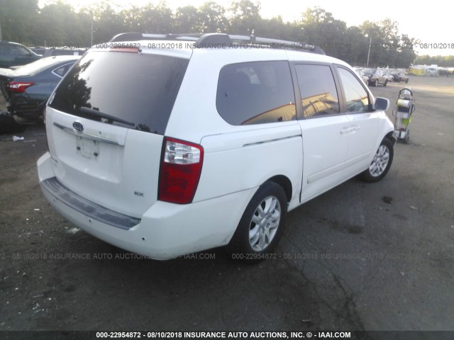 KNDMB233566100467 - 2006 KIA SEDONA EX/LX WHITE photo 4