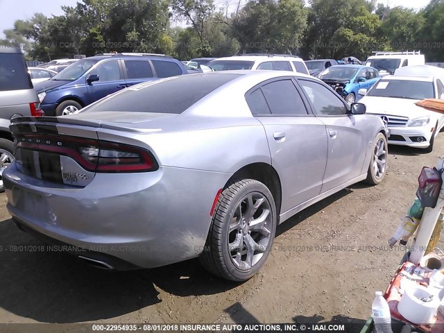 2C3CDXCT9FH862576 - 2015 DODGE CHARGER R/T SILVER photo 4