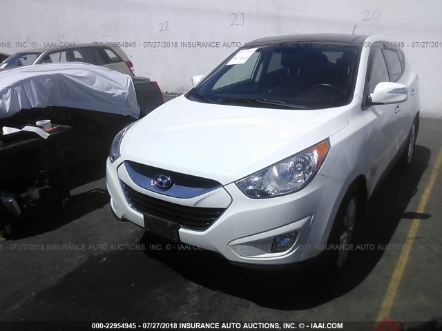 KM8JUCAC4BU170887 - 2011 HYUNDAI TUCSON GLS/LIMITED WHITE photo 2