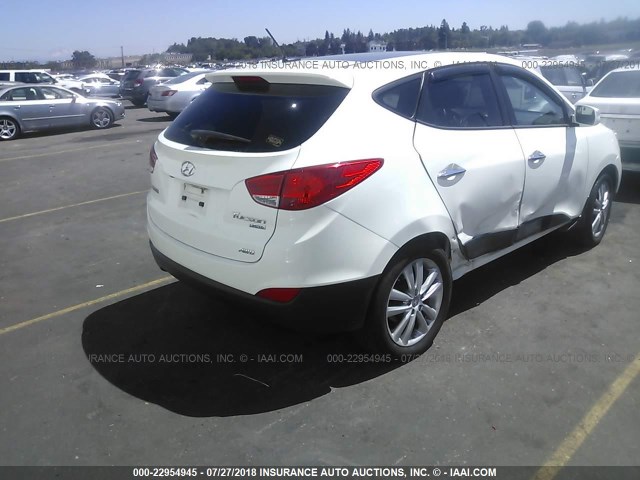 KM8JUCAC4BU170887 - 2011 HYUNDAI TUCSON GLS/LIMITED WHITE photo 4