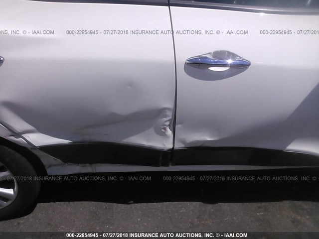 KM8JUCAC4BU170887 - 2011 HYUNDAI TUCSON GLS/LIMITED 白色 照片 6