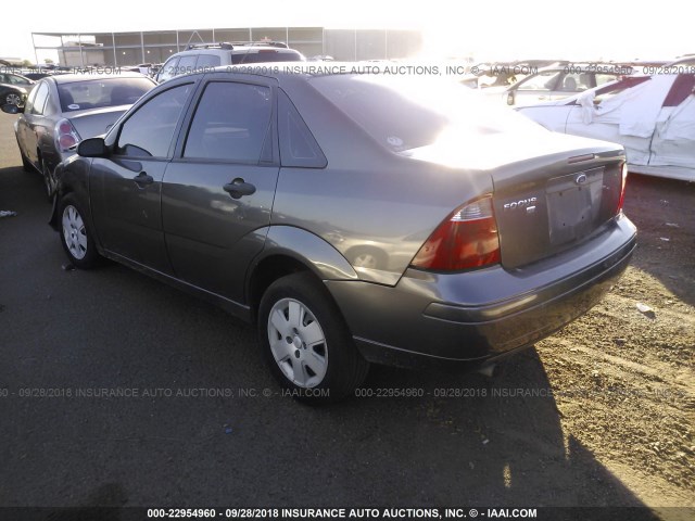 1FAHP34N97W295036 - 2007 FORD FOCUS ZX4/S/SE/SES GRAY photo 3