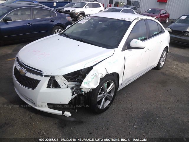 1G1PE5SB1D7116521 - 2013 CHEVROLET CRUZE LT WHITE photo 2