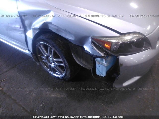 JTKDE167250018903 - 2005 TOYOTA SCION TC SILVER photo 6