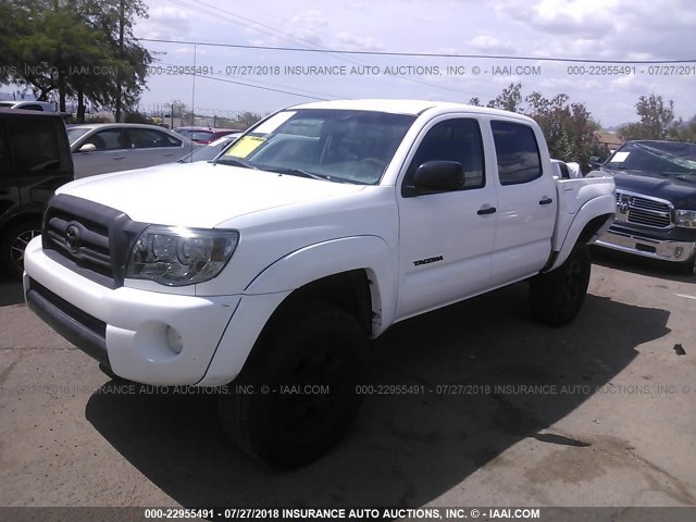 5TEJU62N08Z591804 - 2008 TOYOTA TACOMA DOUBLE CAB PRERUNNER WHITE photo 2