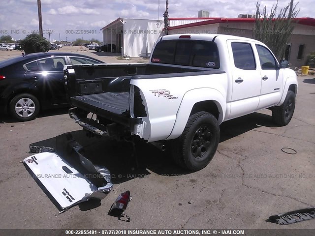 5TEJU62N08Z591804 - 2008 TOYOTA TACOMA DOUBLE CAB PRERUNNER WHITE photo 4