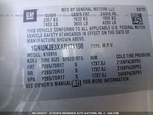 1GNUKJE3XAR171198 - 2010 CHEVROLET SUBURBAN K1500 LT SILVER photo 9