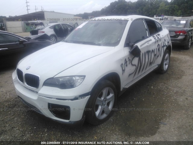 5UXFG4C57AL226362 - 2010 BMW X6 XDRIVE35I WHITE photo 2