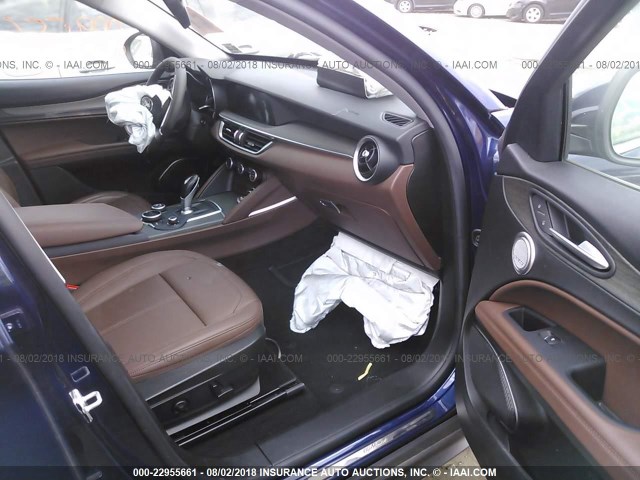 ZASFAKBN4J7B84189 - 2018 ALFA ROMEO STELVIO TI BLUE photo 5