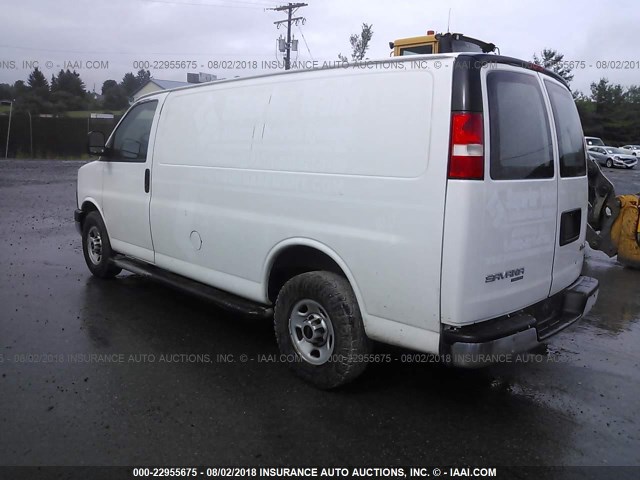 1GTW7FCA9E1913712 - 2014 GMC SAVANA G2500 WHITE photo 3