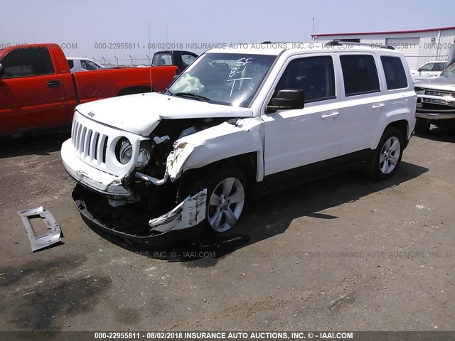 1C4NJPCB0CD666796 - 2012 JEEP PATRIOT LIMITED WHITE photo 2