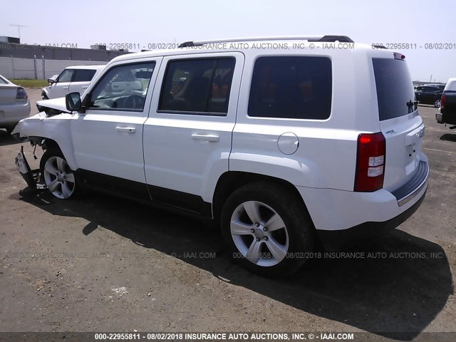 1C4NJPCB0CD666796 - 2012 JEEP PATRIOT LIMITED WHITE photo 3