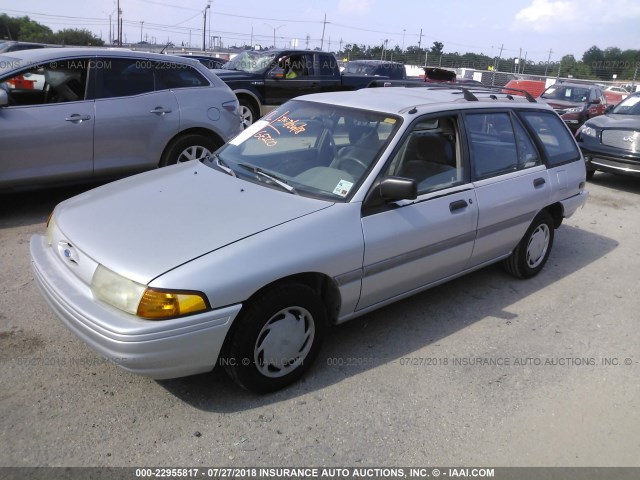 1FAPP15JXPW313992 - 1993 FORD ESCORT LX SILVER photo 2