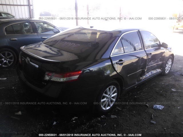 4T1BK3EK4AU105189 - 2010 TOYOTA CAMRY SE/LE/XLE BLACK photo 4