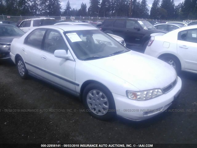 1HGCD5631VA041398 - 1997 HONDA ACCORD LX/EX WHITE photo 1