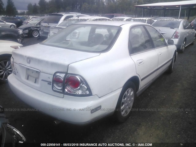 1HGCD5631VA041398 - 1997 HONDA ACCORD LX/EX WHITE photo 4