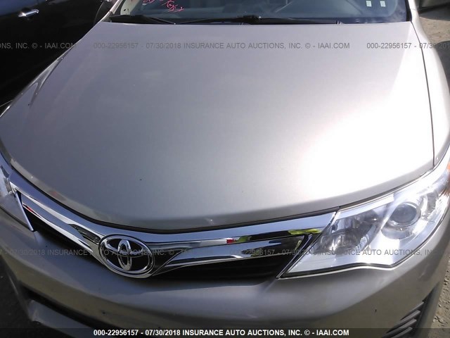 4T4BF1FK5ER429416 - 2014 TOYOTA CAMRY L/SE/LE/XLE SILVER photo 10