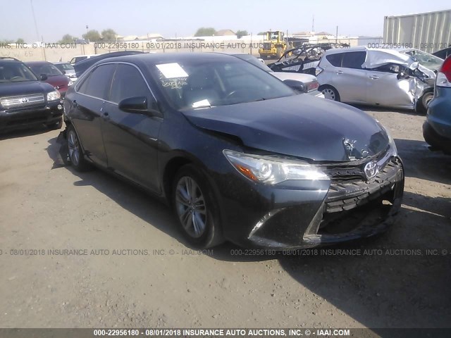 4T1BF1FKXGU586954 - 2016 TOYOTA CAMRY LE/XLE/SE/XSE 灰色 照片 1