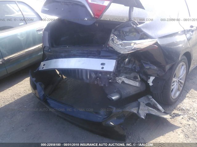 4T1BF1FKXGU586954 - 2016 TOYOTA CAMRY LE/XLE/SE/XSE 灰色 照片 6