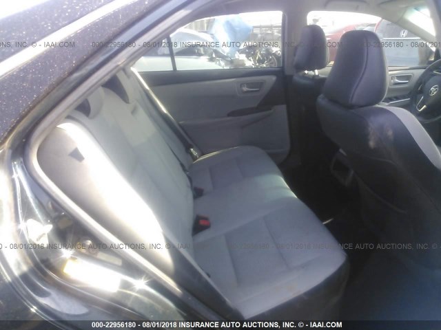 4T1BF1FKXGU586954 - 2016 TOYOTA CAMRY LE/XLE/SE/XSE 灰色 照片 8